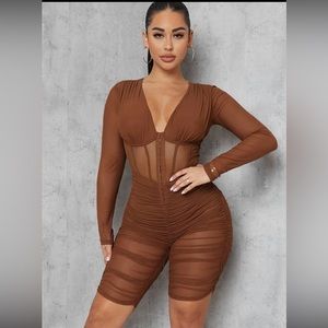 🎁🎁🎁
Sexy sheer jumpsuit